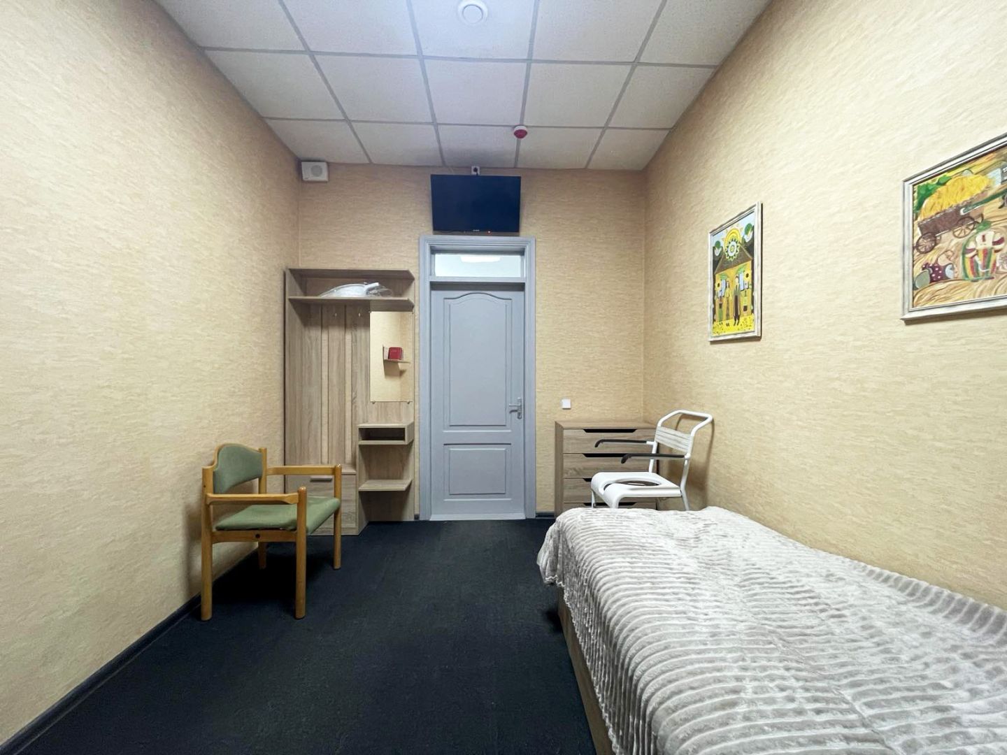 Room for People with Limited Mobility 3